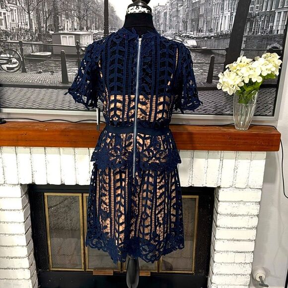 Bloomindale’s Aqua Women Dress Navy Blue Crochet Short Sleeve Large Crew Neck - Picture 2 of 11